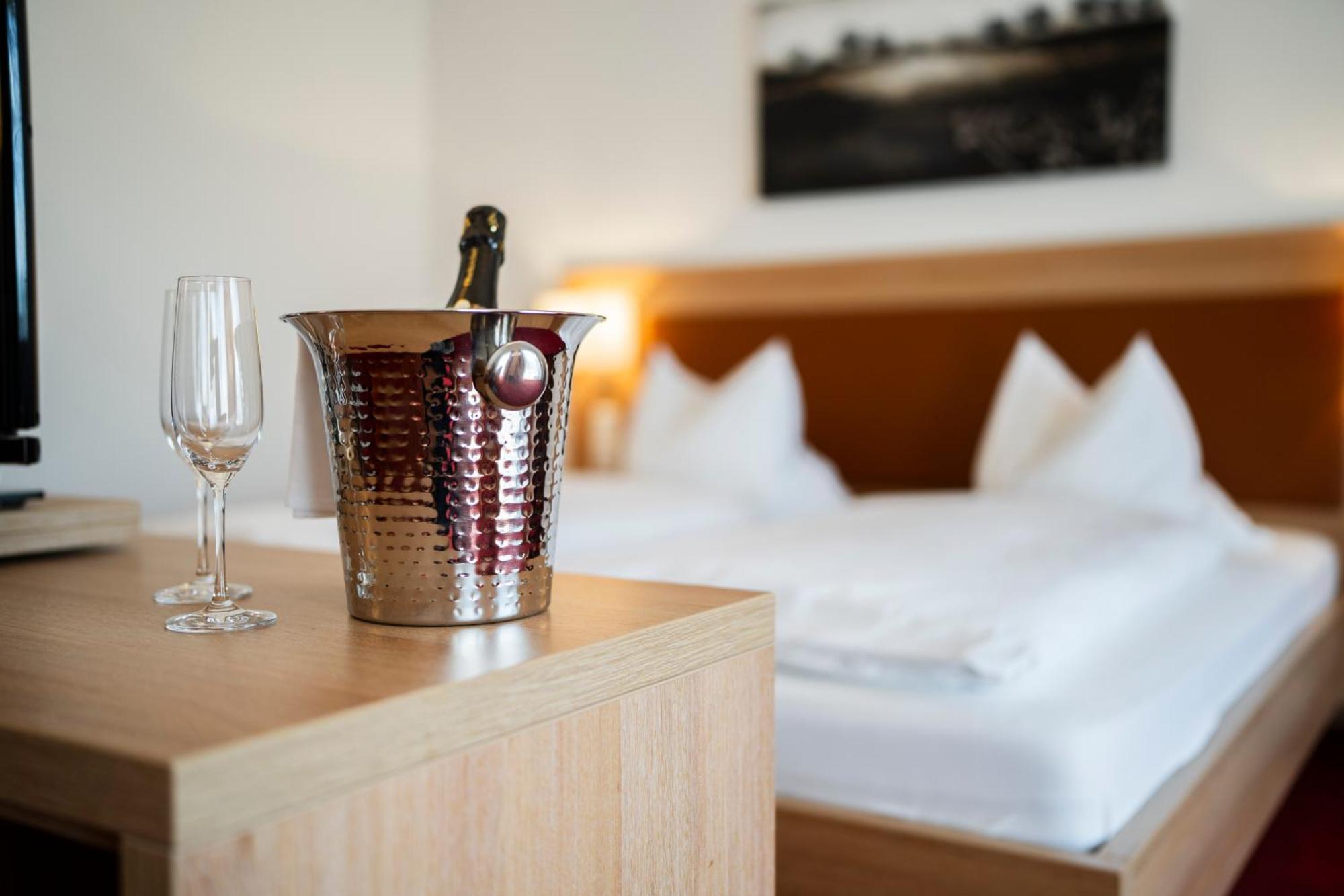 Hotel-Gasthof Rose Oberkirch  Zewnętrze zdjęcie